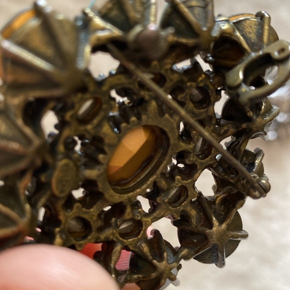 Yosca and ab crystal pin brooche - Picture 3 of 4